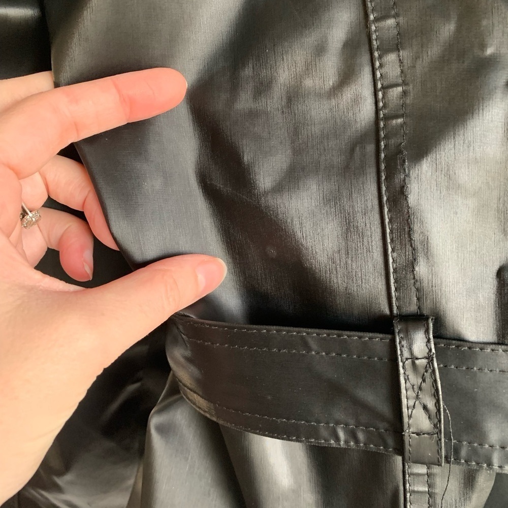 Basic Editions Black Belted jacket with faux fur collar - Picture 12 of 16